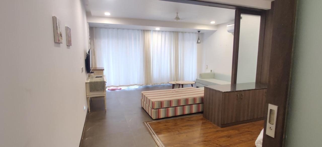 Aarju Luxurious Wave Apartamento Calangute Exterior foto