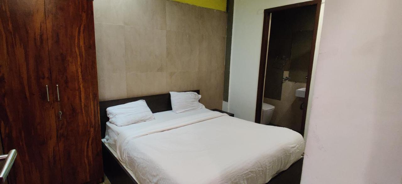Aarju Luxurious Wave Apartamento Calangute Exterior foto
