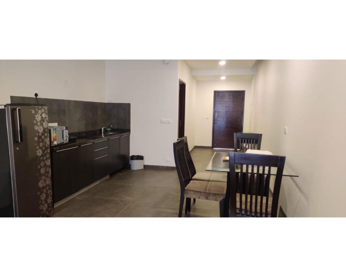 Aarju Luxurious Wave Apartamento Calangute Exterior foto